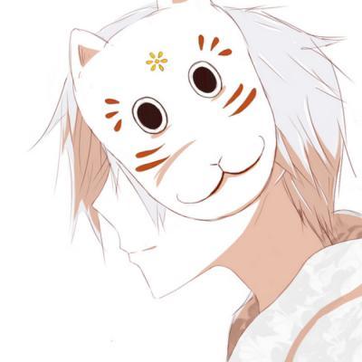 美女COS《巫师3》叶奈法惊艳绝伦 白嫩香肩紫眸勾人